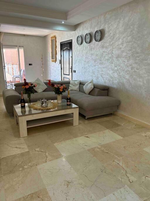 Appartement Haut Standing 3 Chambres Avec Terasse Quartier Gueliz Hivernage A Marrakech I19 Марракеш Экстерьер фото