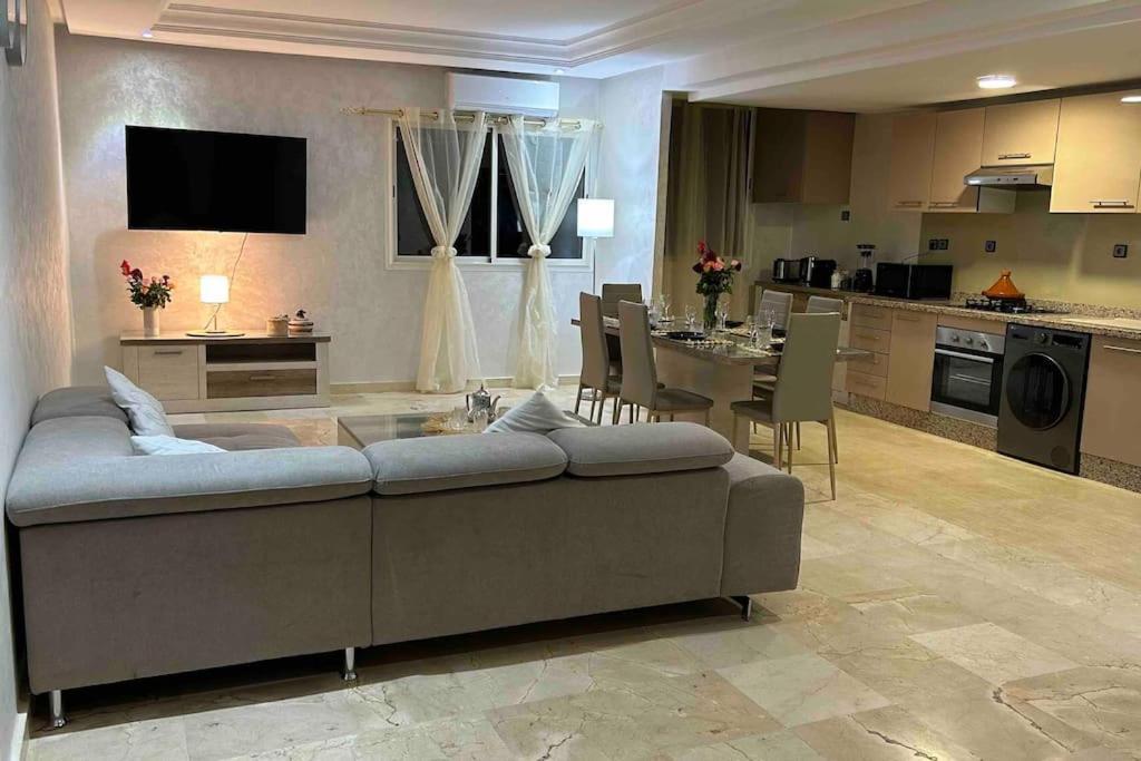 Appartement Haut Standing 3 Chambres Avec Terasse Quartier Gueliz Hivernage A Marrakech I19 Марракеш Экстерьер фото